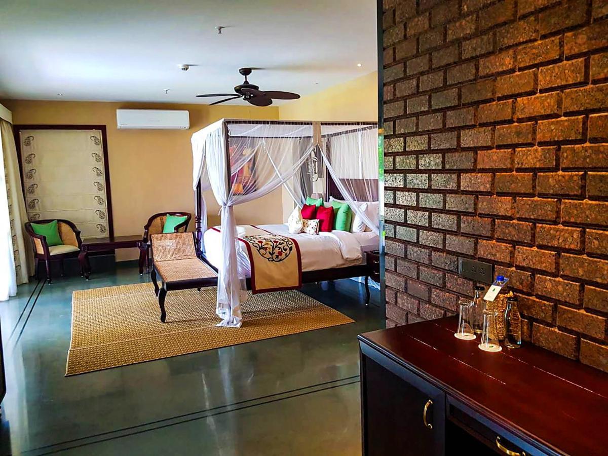 Niraamaya Wellness Retreats Backwaters And Beyond Кумараком Экстерьер фото