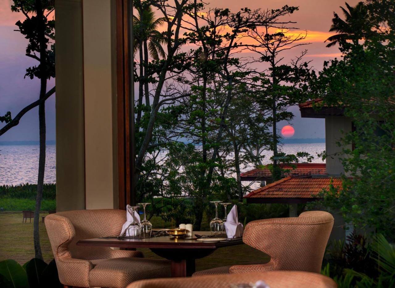 Niraamaya Wellness Retreats Backwaters And Beyond Кумараком Экстерьер фото